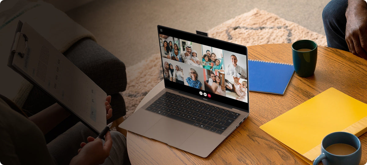 HONOR MagicBook Art 14 2025 — caméra magnétique en visioconférence